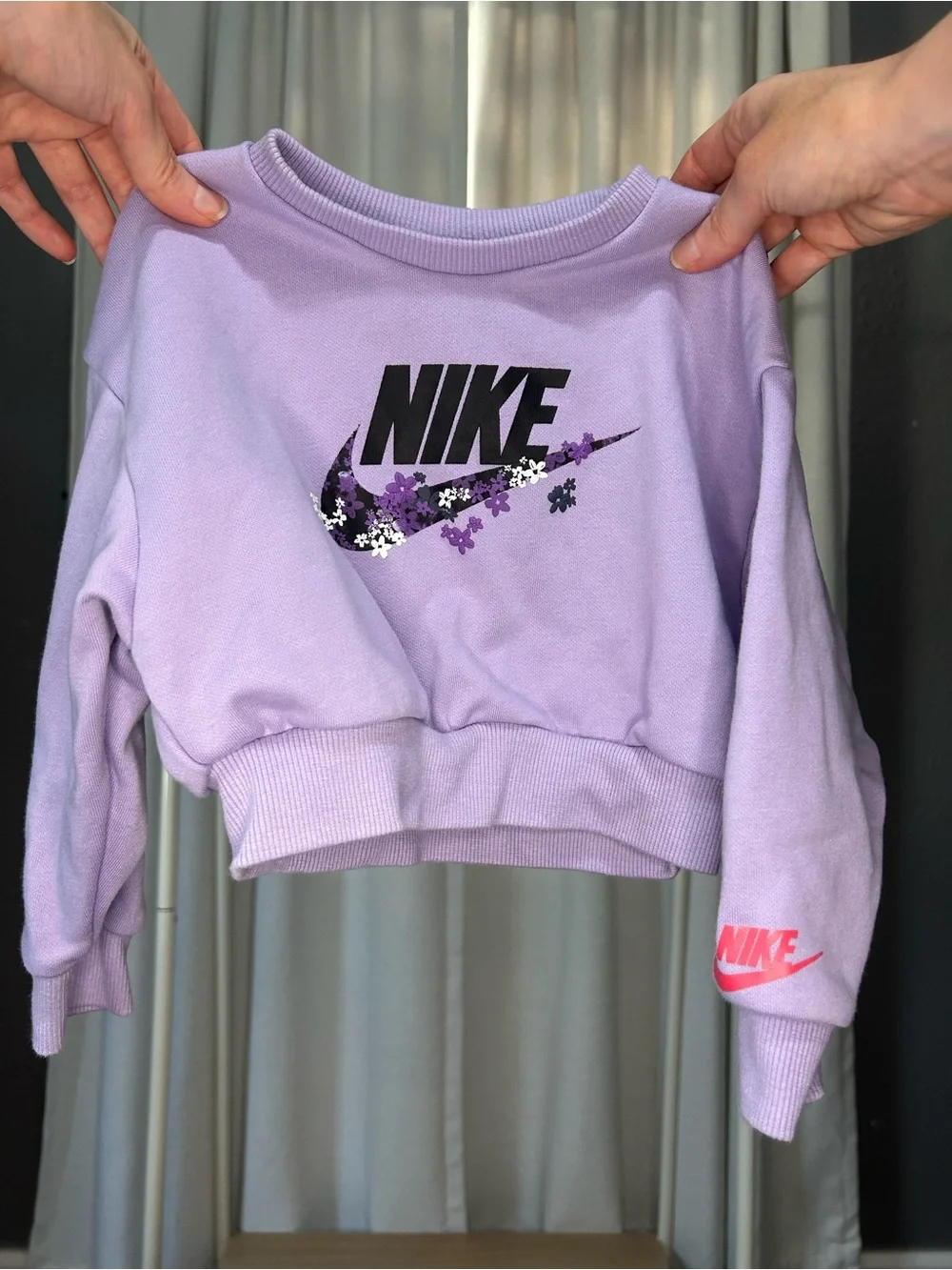 NIKE Girl’s Crew Neck Sweatshirt - Size 2T (1-2 years)